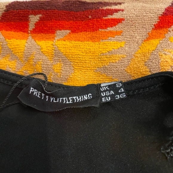 Exotic Bold Evening Wear - Picture 17 of 17